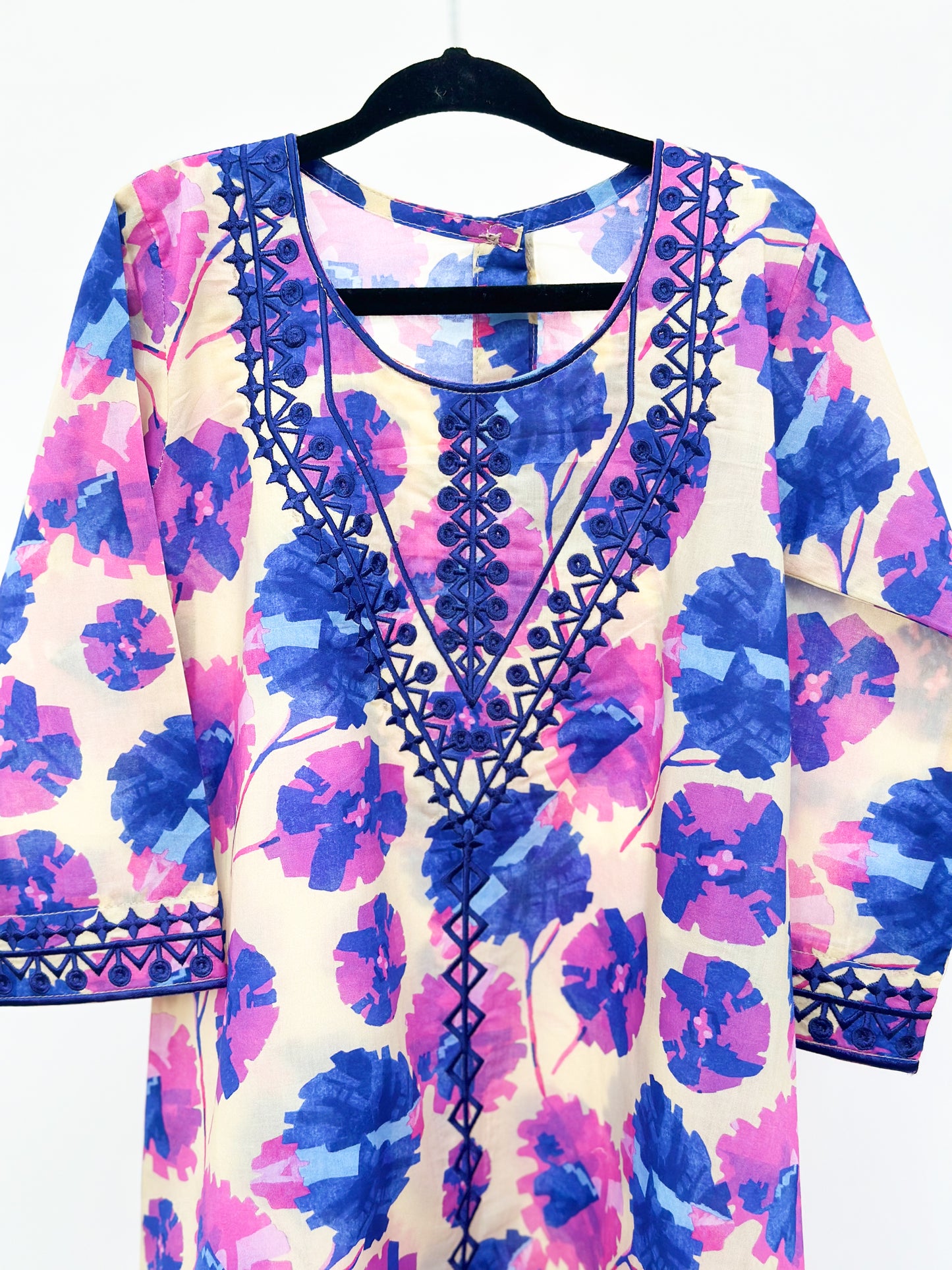 Embroidery blue jalabya